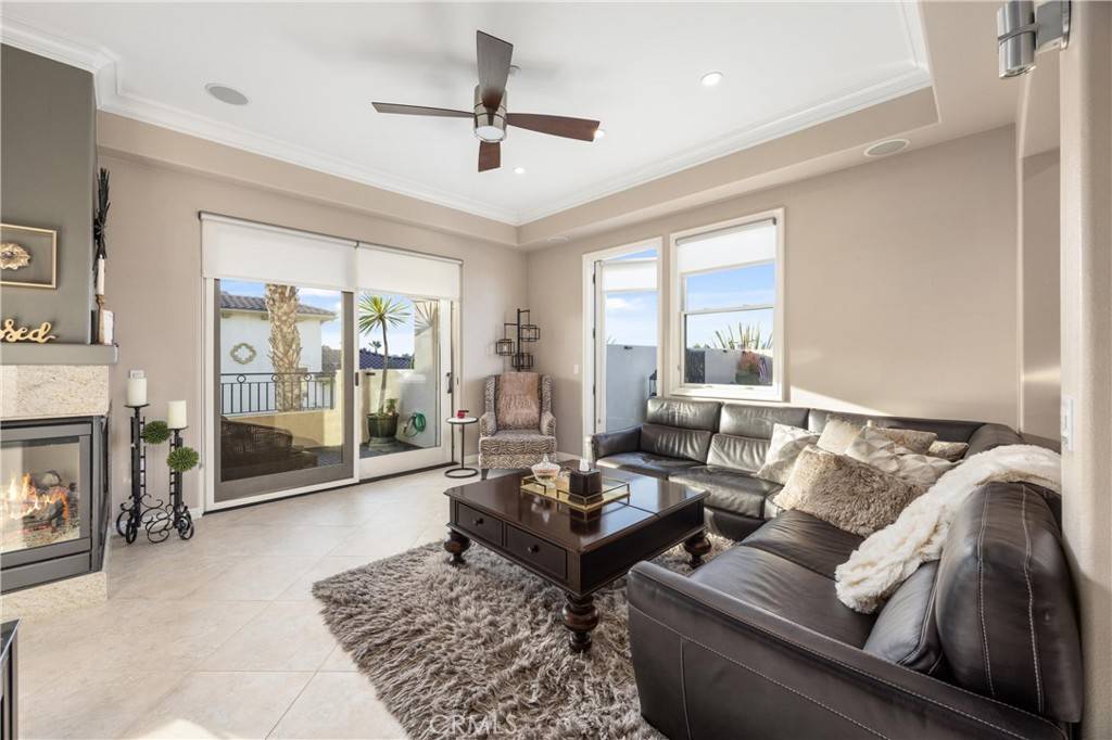 Costa Mesa, CA 92627,401 Bernard ST #407