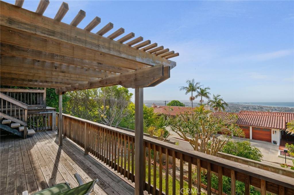 Ventura, CA 93001,1806 Sunset DR
