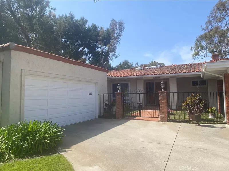 300 Vista Madera, Newport Beach, CA 92660