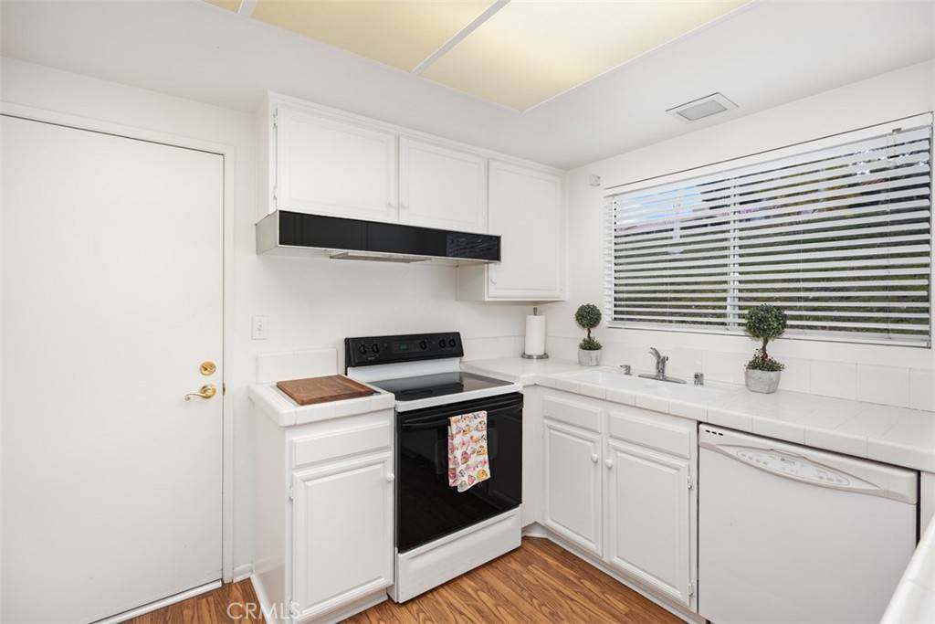 Mission Viejo, CA 92691,23491 Via Murillo