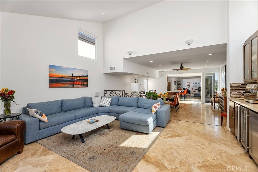 Seal Beach, CA 90740,154 12th ST