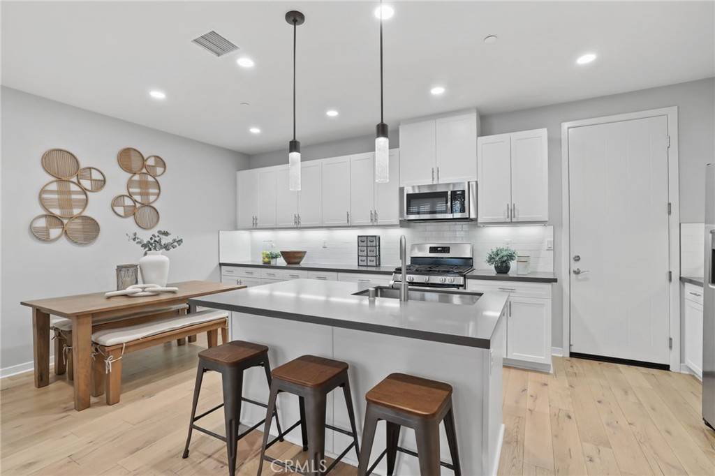 39 Savannah, Lake Forest, CA 92630