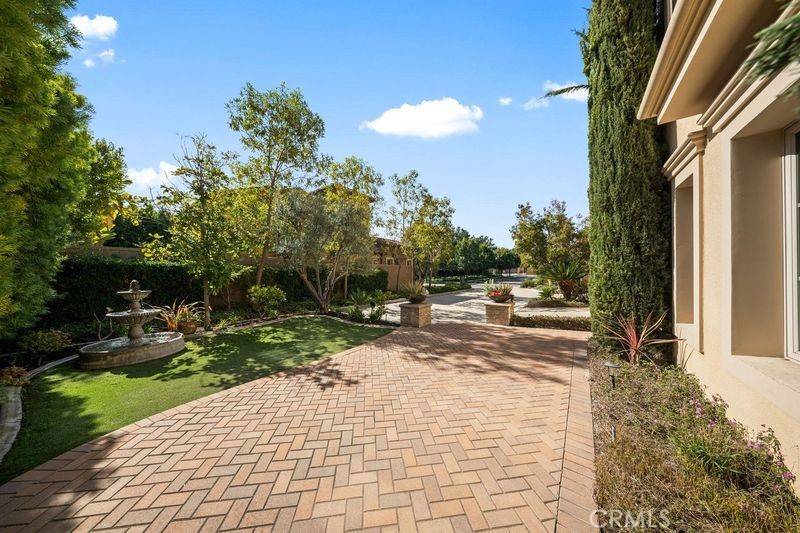 Irvine, CA 92618,31 Modena
