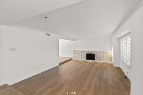Tustin, CA 92780,13711 Farmington Road