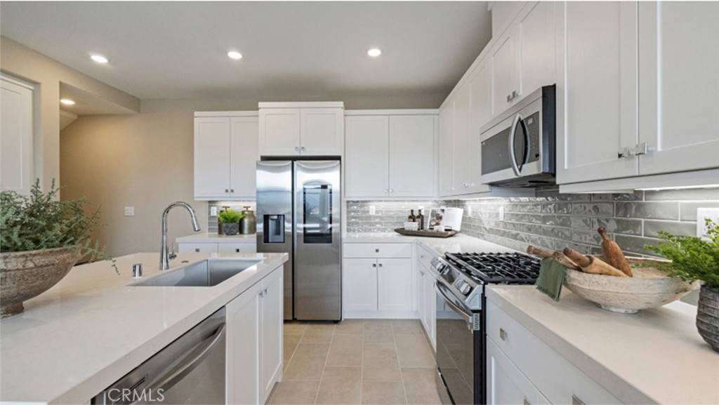 Rancho Mission Viejo, CA 92694,362 Fawn ST