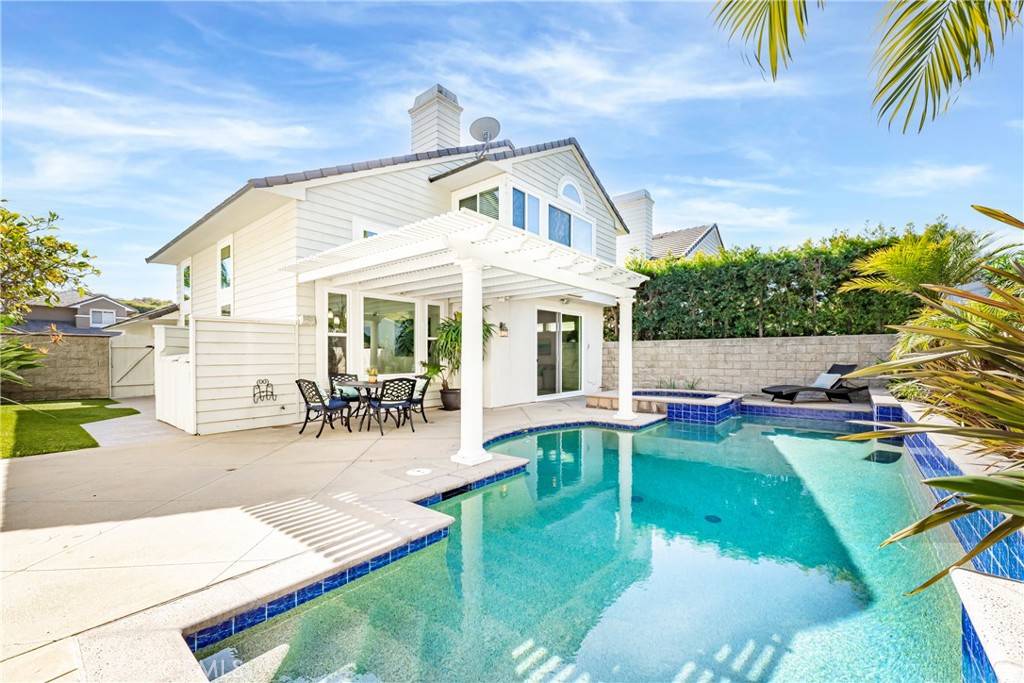Laguna Niguel, CA 92677,85 Oakcliff DR