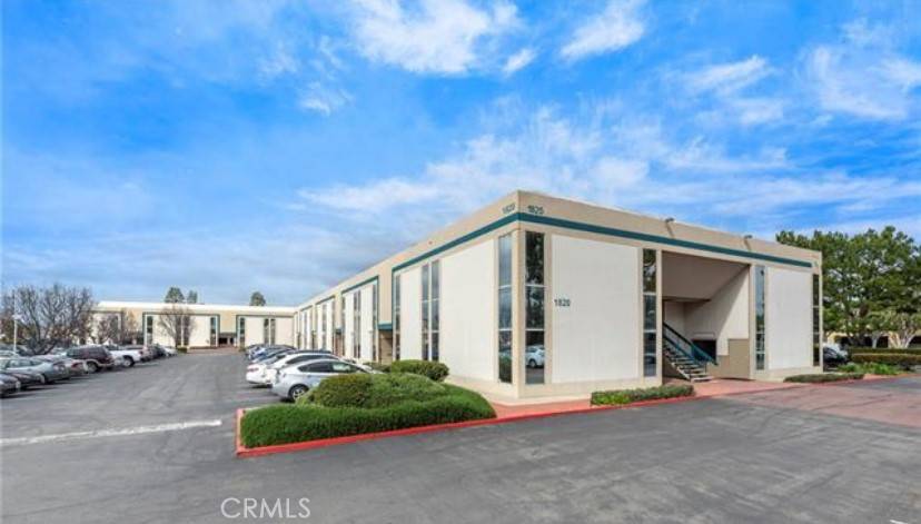 Santa Ana, CA 92705,1820 E Garry AVE #211C