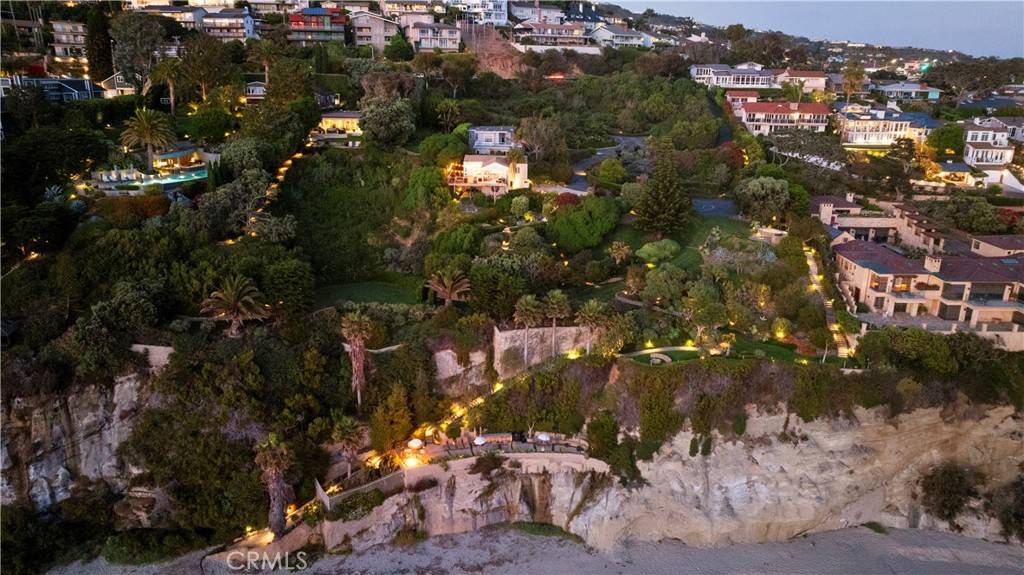Laguna Beach, CA 92651,32201 Coast