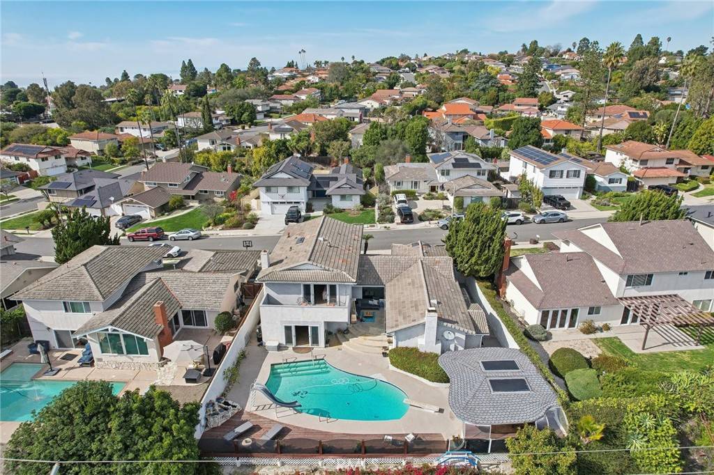Rancho Palos Verdes, CA 90275,5726 Sunmist DR