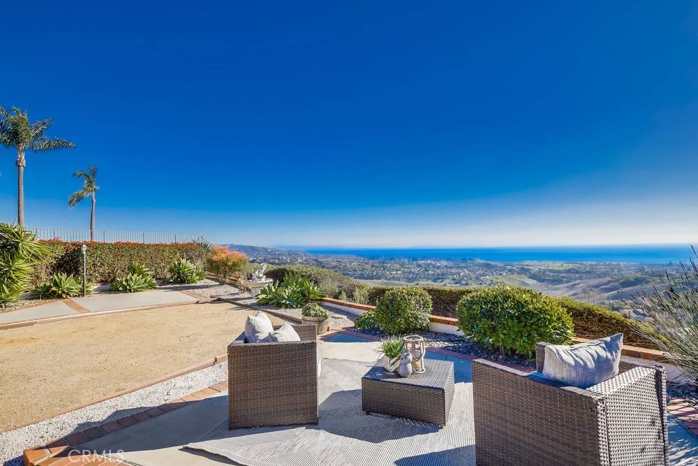 San Clemente, CA 92673,2945 Via Blanco