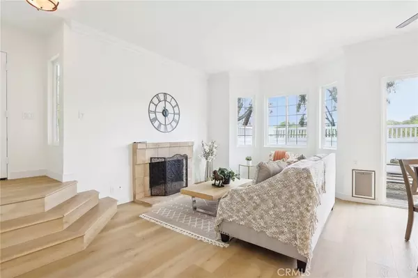 Laguna Hills, CA 92653,24391 Hillsdale AVE #17