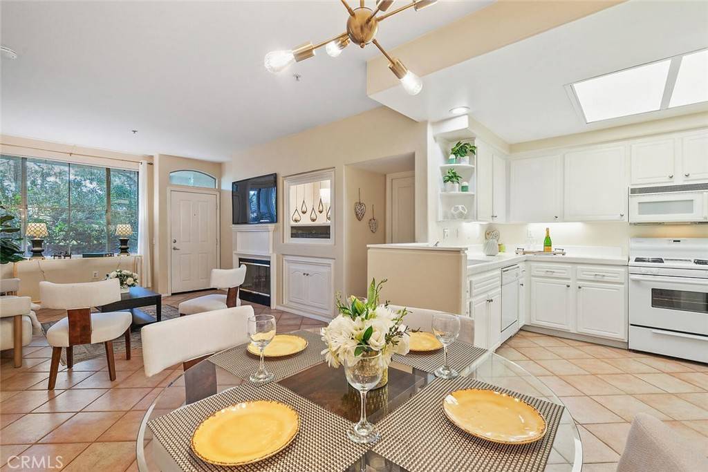 Irvine, CA 92606,1703 Solvay Aisle #106