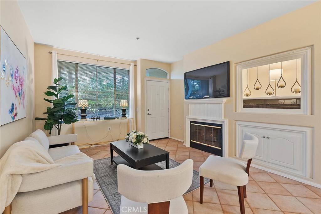 Irvine, CA 92606,1703 Solvay Aisle #106