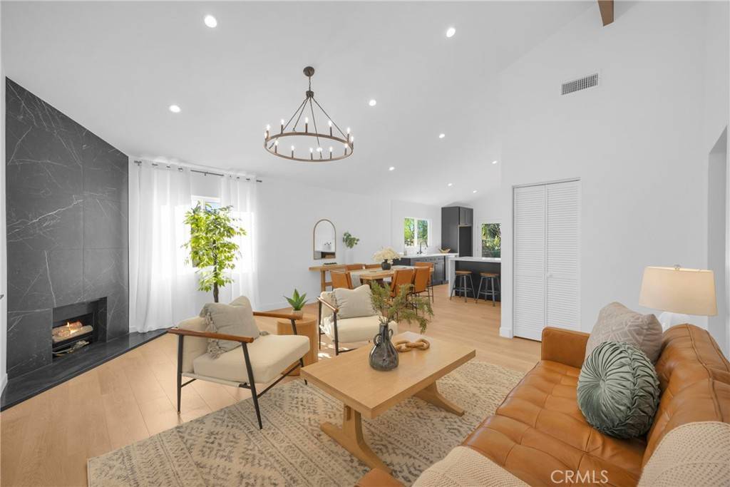 27412 Osuna, Mission Viejo, CA 92691