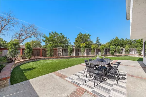 Irvine, CA 92604,8 Arborglen