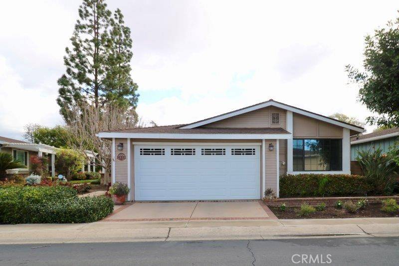 2533 Shadow Lake #124, Santa Ana, CA 92705