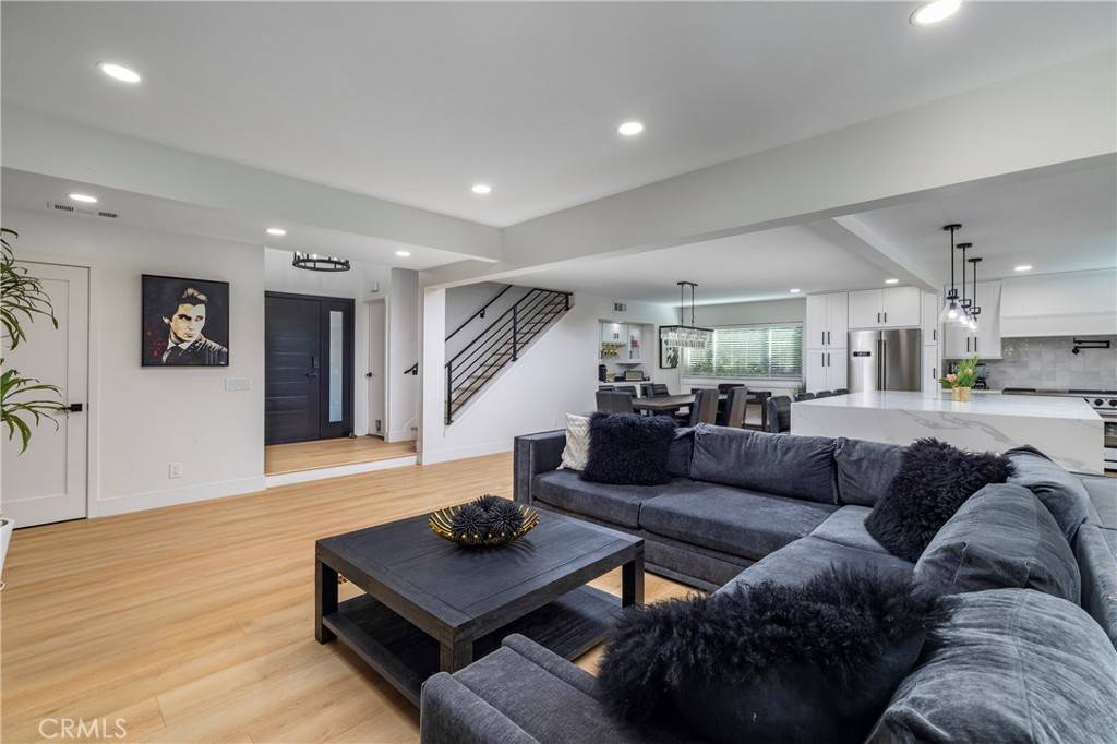 Huntington Beach, CA 92646,21091 Inferno LN