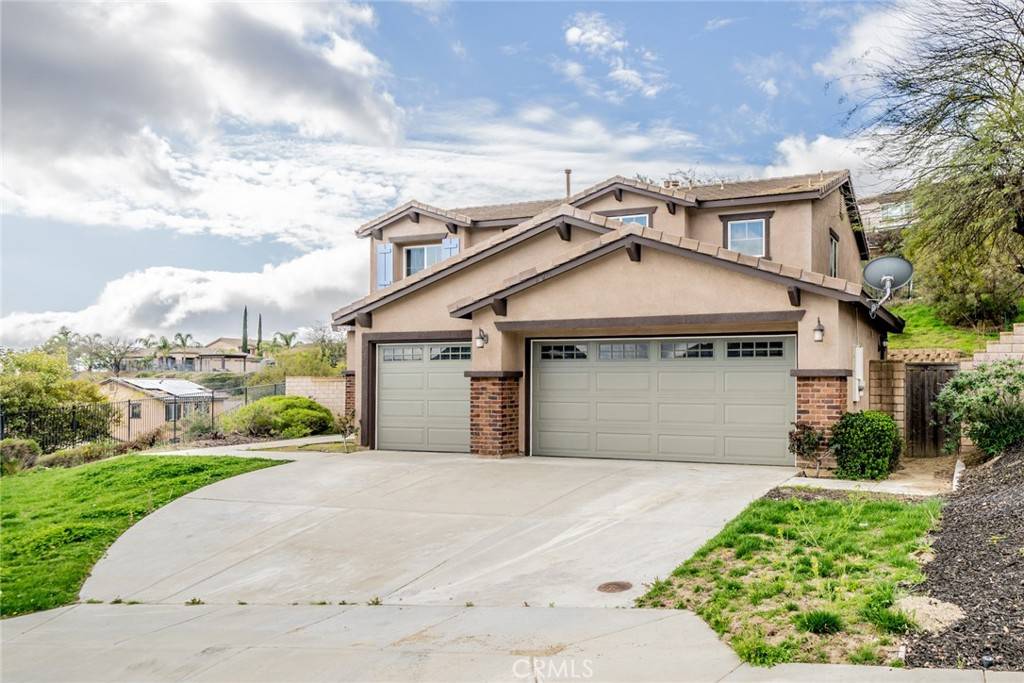 Lake Elsinore, CA 92530,29295 Gateway DR