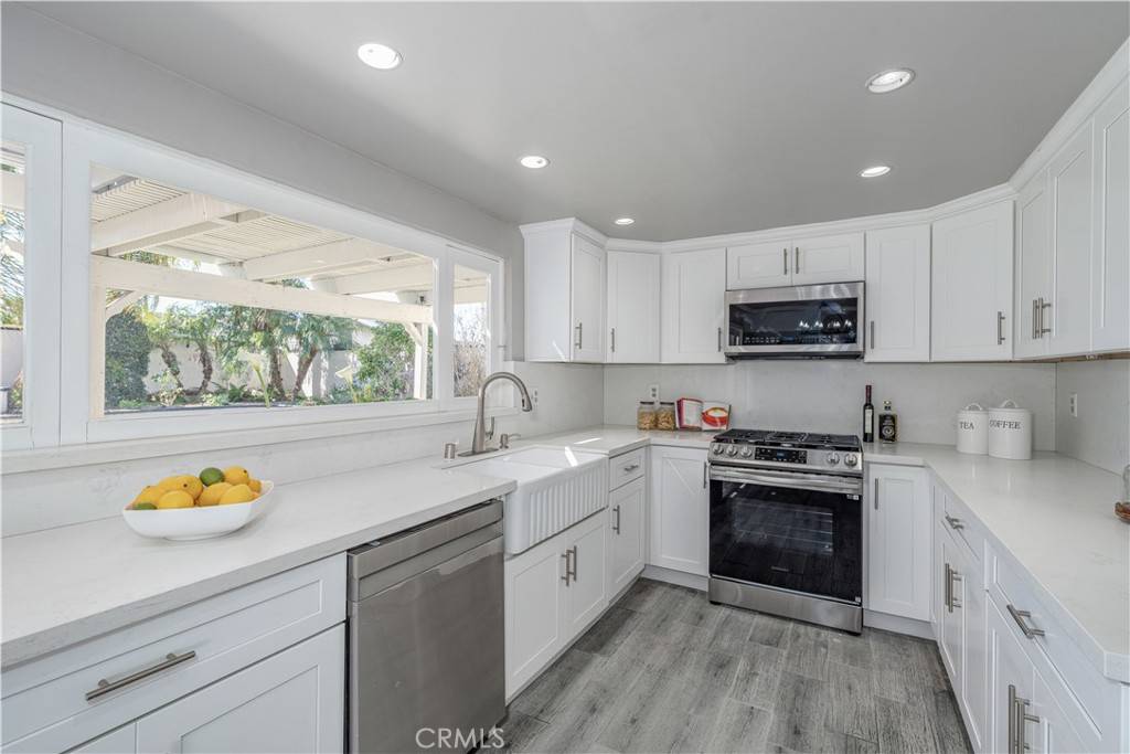 10946 El Chino AVE, Fountain Valley, CA 92708