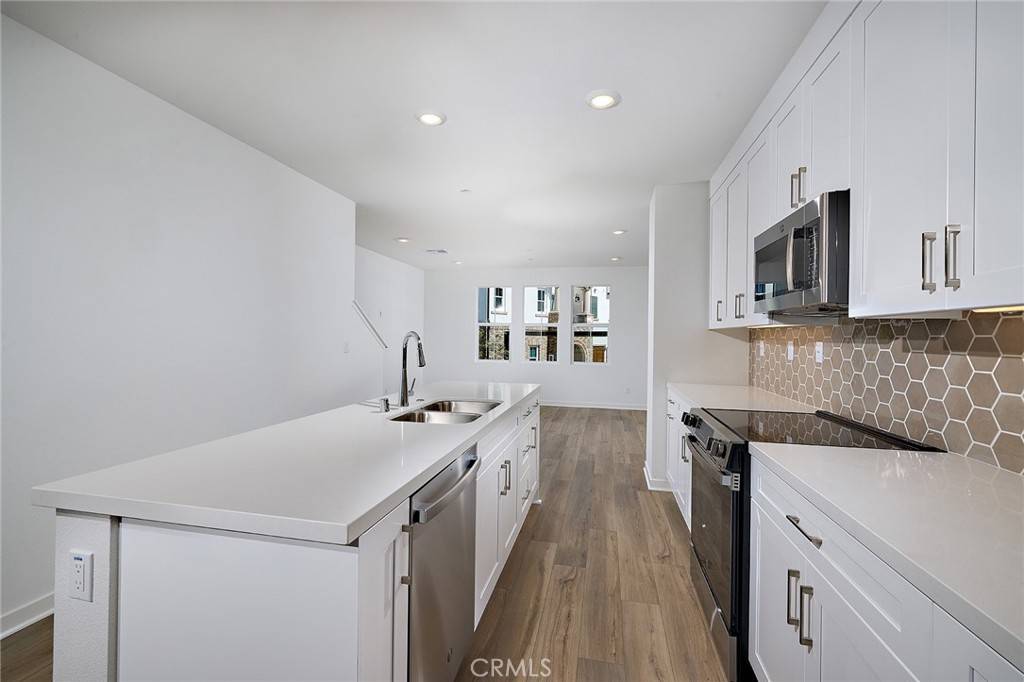 Whittier, CA 90605,9831 La Serna DR #4