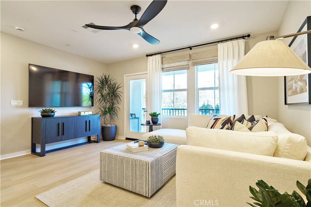 Whittier, CA 90605,9831 La Serna DR #3