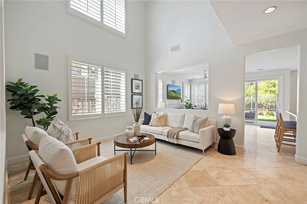 Tustin, CA 92782,13013 Maxwell DR