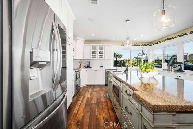 Anaheim, CA 92806,862 S Granite CIR