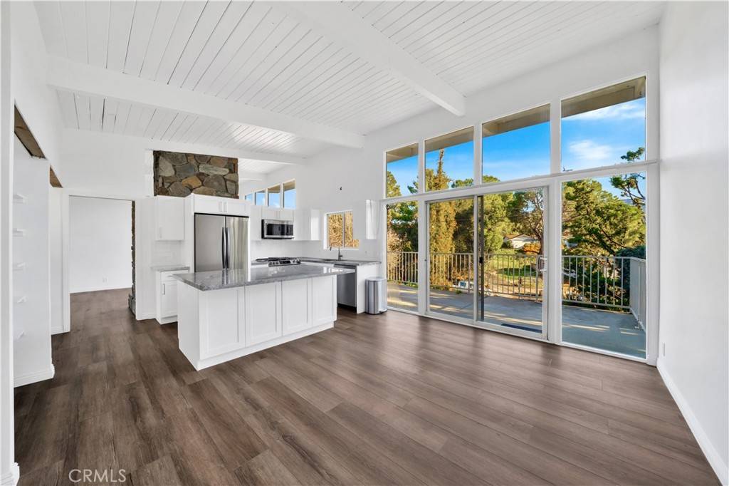 Sunland, CA 91040,9970 Shadow Hills DR