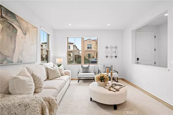 Irvine, CA 92618,146 Sunnyside