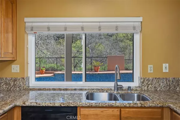 Lake Forest, CA 92630,24762 Via Del Rio