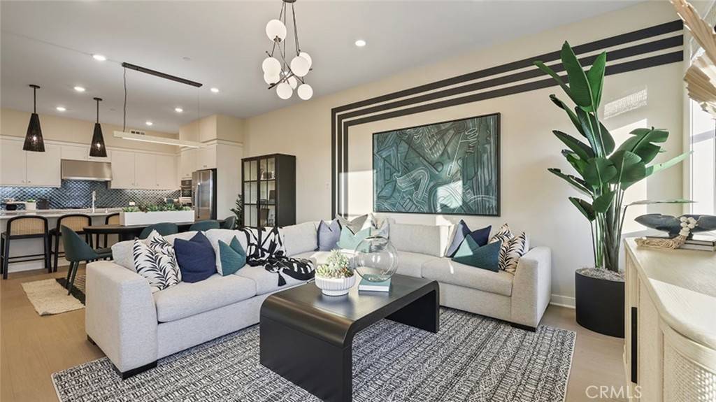 Irvine, CA 92618,471 Mulligan