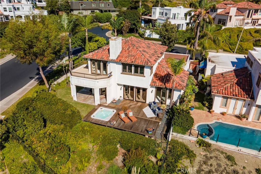 San Clemente, CA 92672,561 Avenida Del Verdor