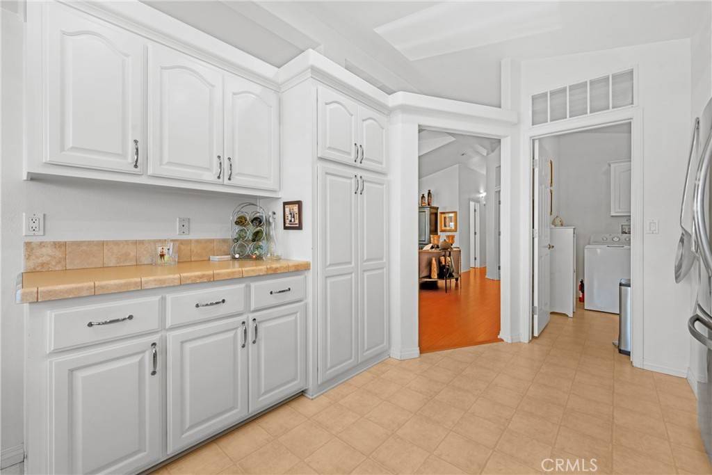 Irvine, CA 92618,14851 Jeffrey RD #74