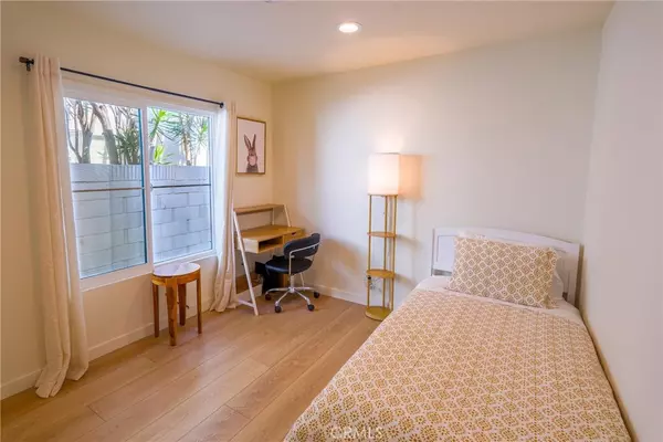 Costa Mesa, CA 92626,984 Carnation