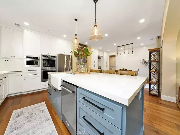 San Clemente, CA 92673,77 Via Regalo