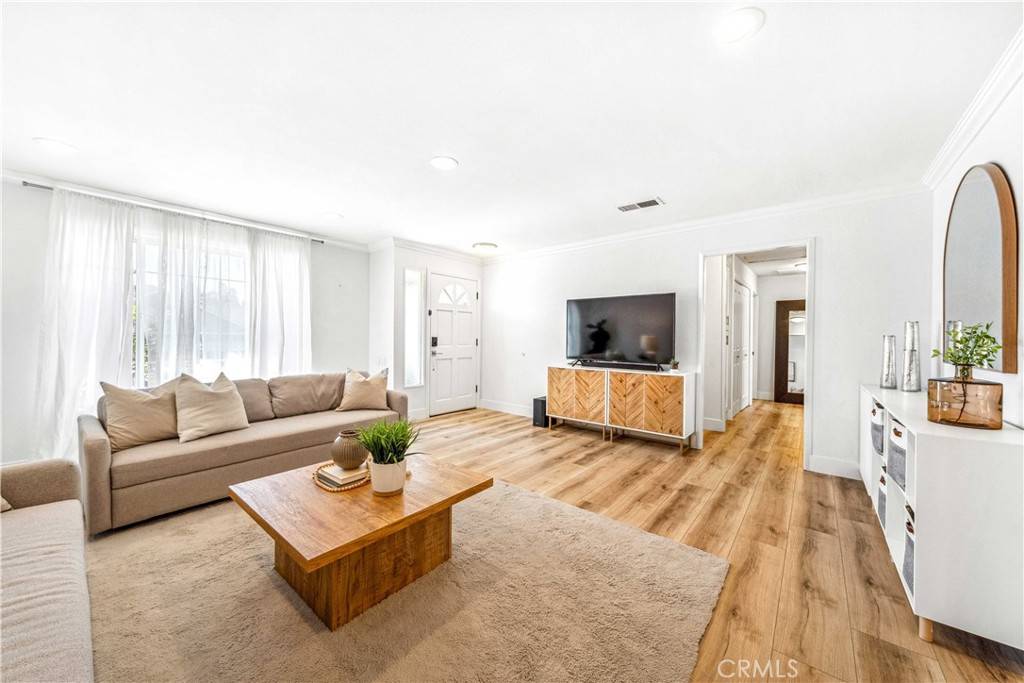 Laguna Hills, CA 92653,22287 Modina