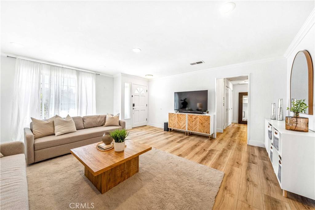 Laguna Hills, CA 92653,22287 Modina