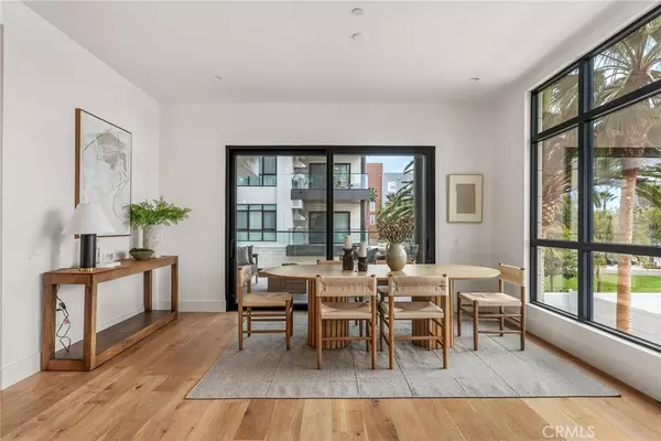Newport Beach, CA 92660,4261 Uptown Newport Drive #1