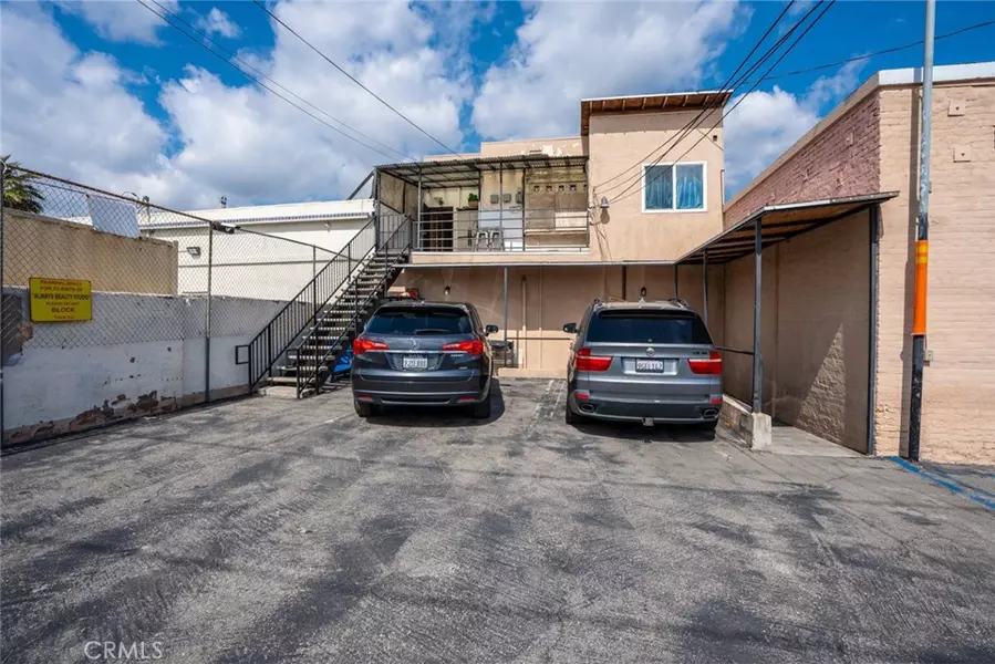4342 Slauson, Pine, Maywood, CA 90270