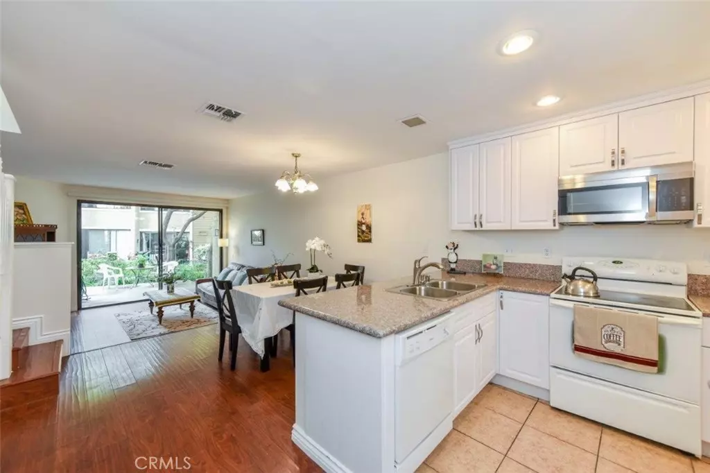 Irvine, CA 92620,170 Pineview