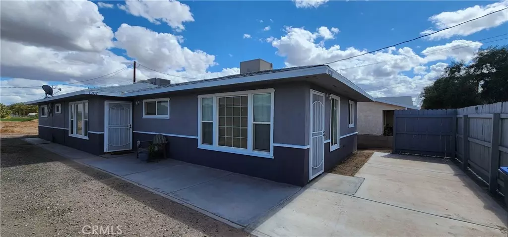 1200 N Broadway, Blythe, CA 92225