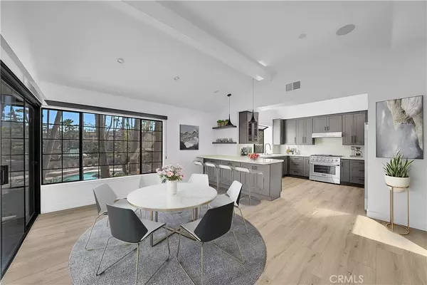 Newport Beach, CA 92660,19 Sea Cove LN #1