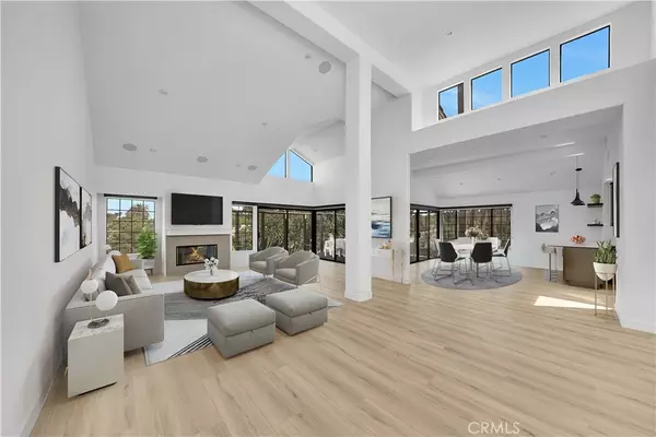 Newport Beach, CA 92660,19 Sea Cove LN #1