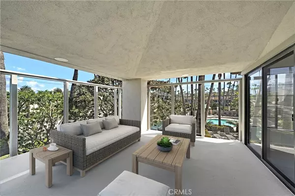 Newport Beach, CA 92660,19 Sea Cove LN #1