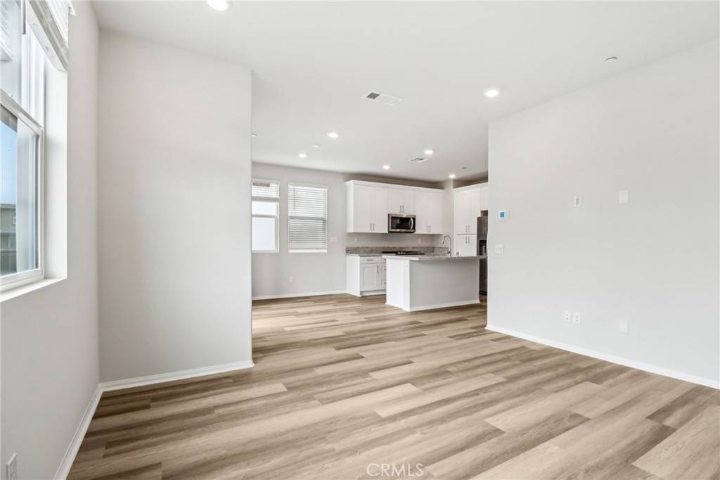 Pomona, CA 91768,1539 Stratus DR