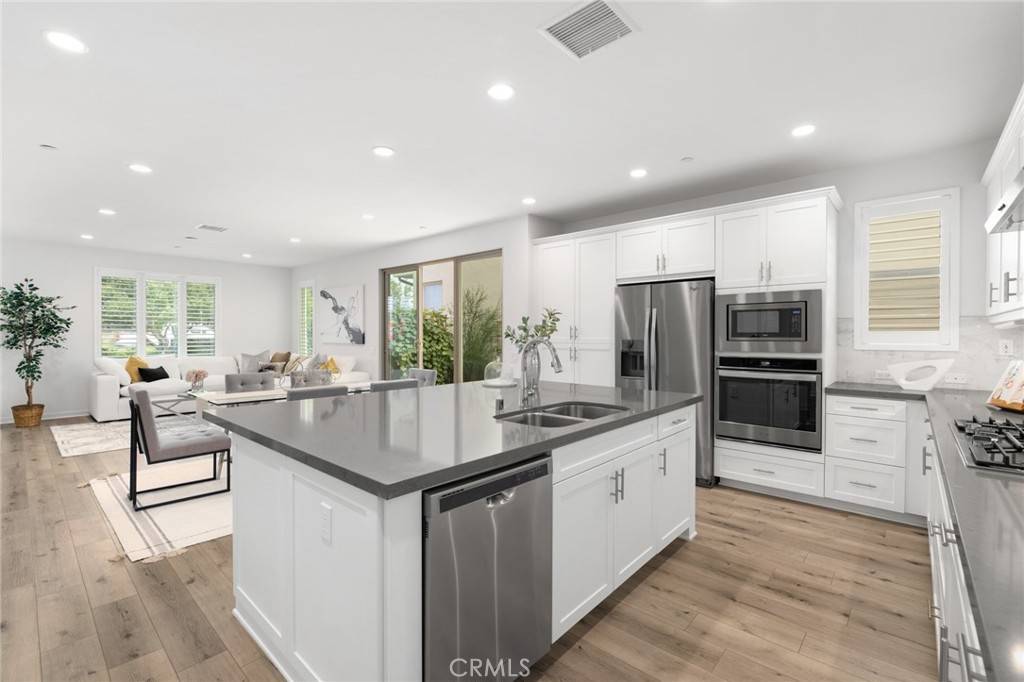 Irvine, CA 92618,148 Modjeska