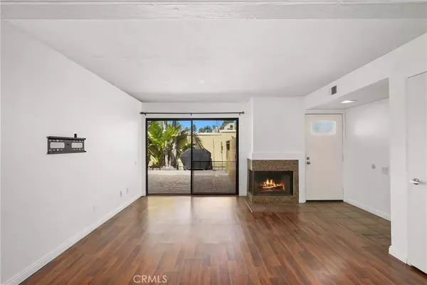 Lake Forest, CA 92630,25712 Le Parc #21