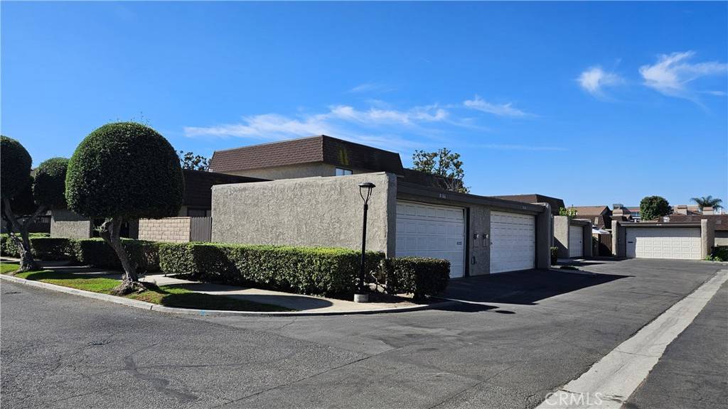 Stanton, CA 90680,8166 Laguna CT