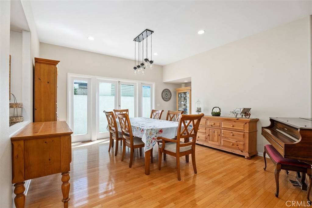 Huntington Beach, CA 92646,8381 Lomond DR