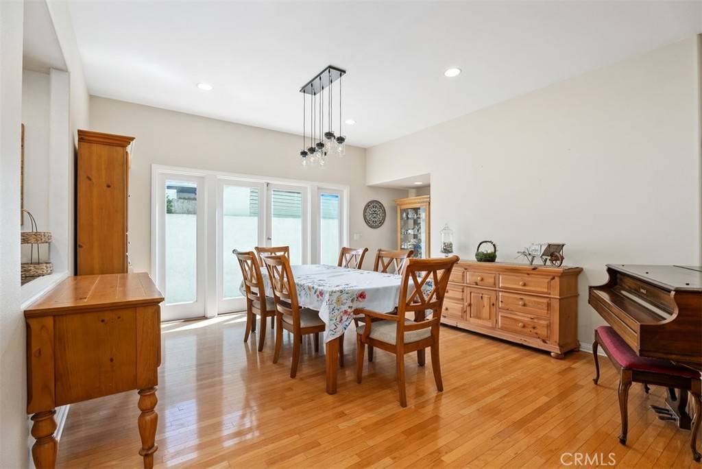 Huntington Beach, CA 92646,8381 Lomond DR